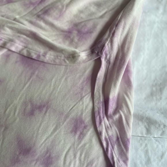 Time And Tru Purple And White Tie Dye Pattern V-Neck Top, XXXL - Picture 5 of 11